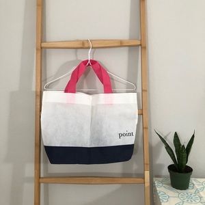 Light weight shopping bag with button closure